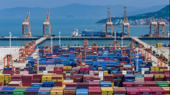 温州港状元岙港区新增两大泊位正式投运，，年吞吐能力提升超百万标箱