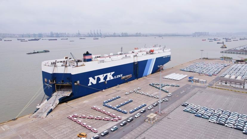 滚装船一再启航，，，新能源汽车海运出口大增