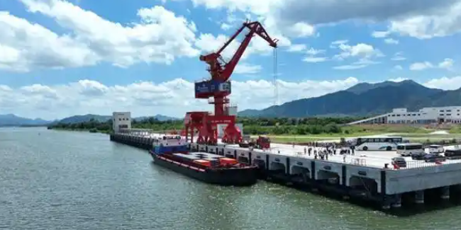 吉安港天玉综合码头开港